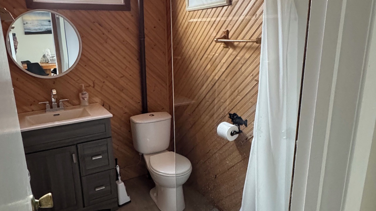 Photo of Bathroom in St. Andrews