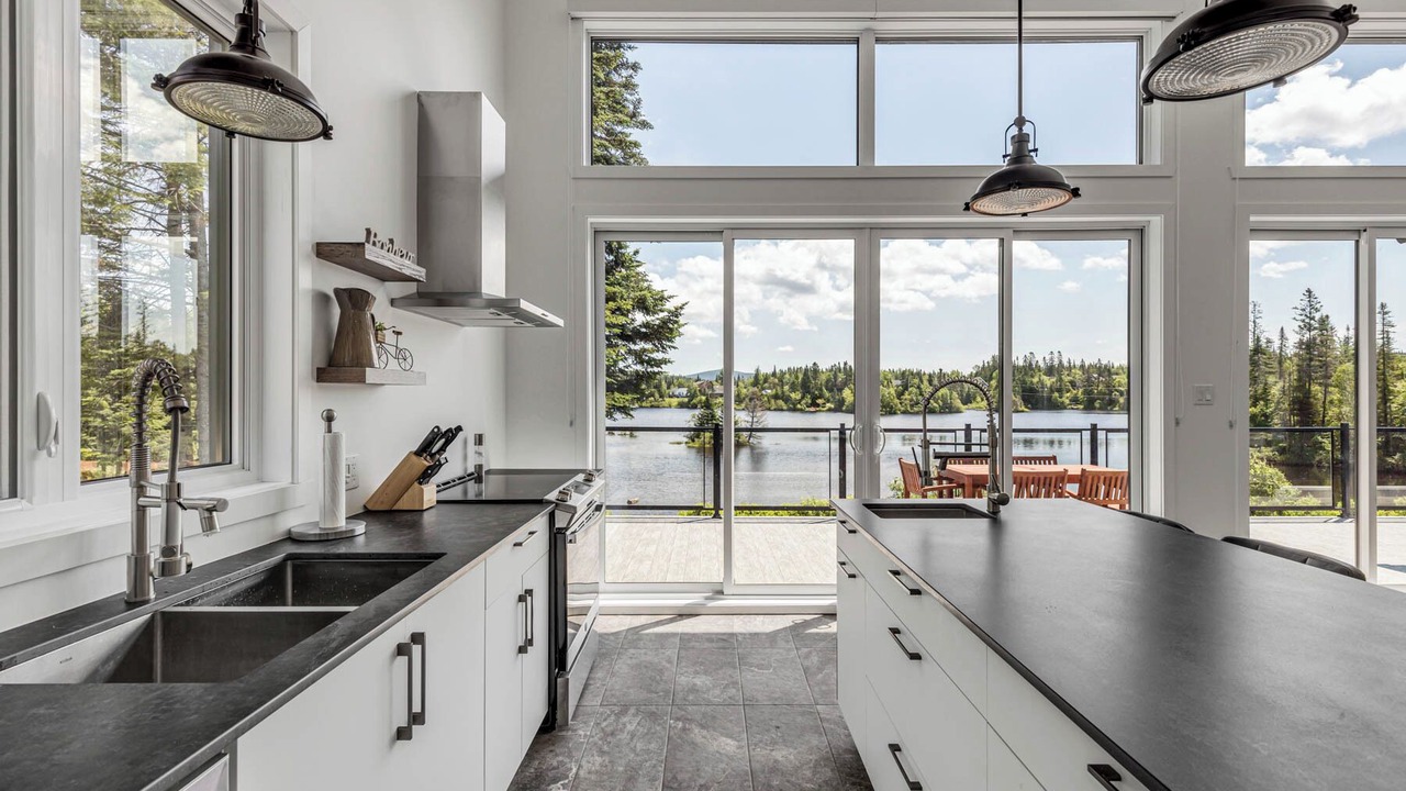 Photo of Kitchen in Saint-Brigitte-de-Laval