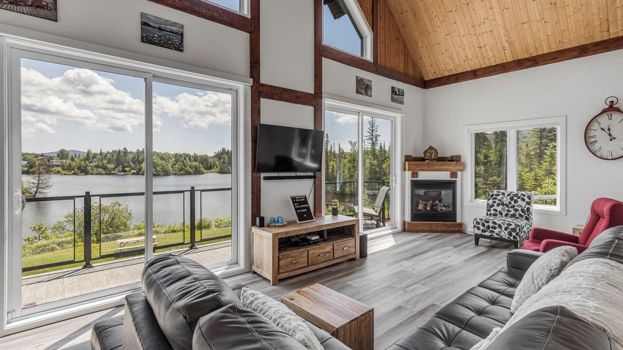 Photo of Livingroom in Saint-Brigitte-de-Laval