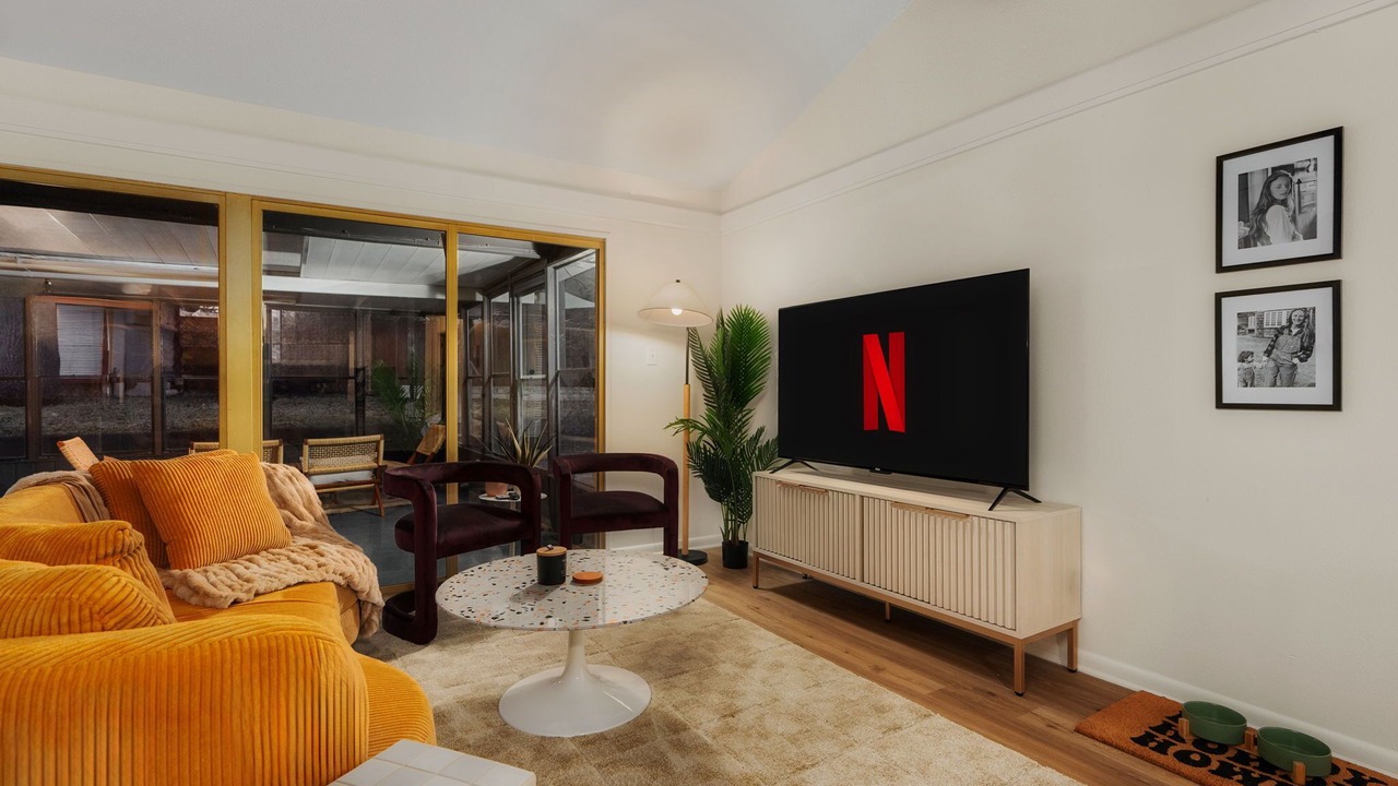 Photo of Livingroom in University Hills