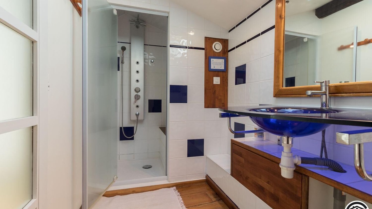 Photo of Bathroom in Pompertuzat