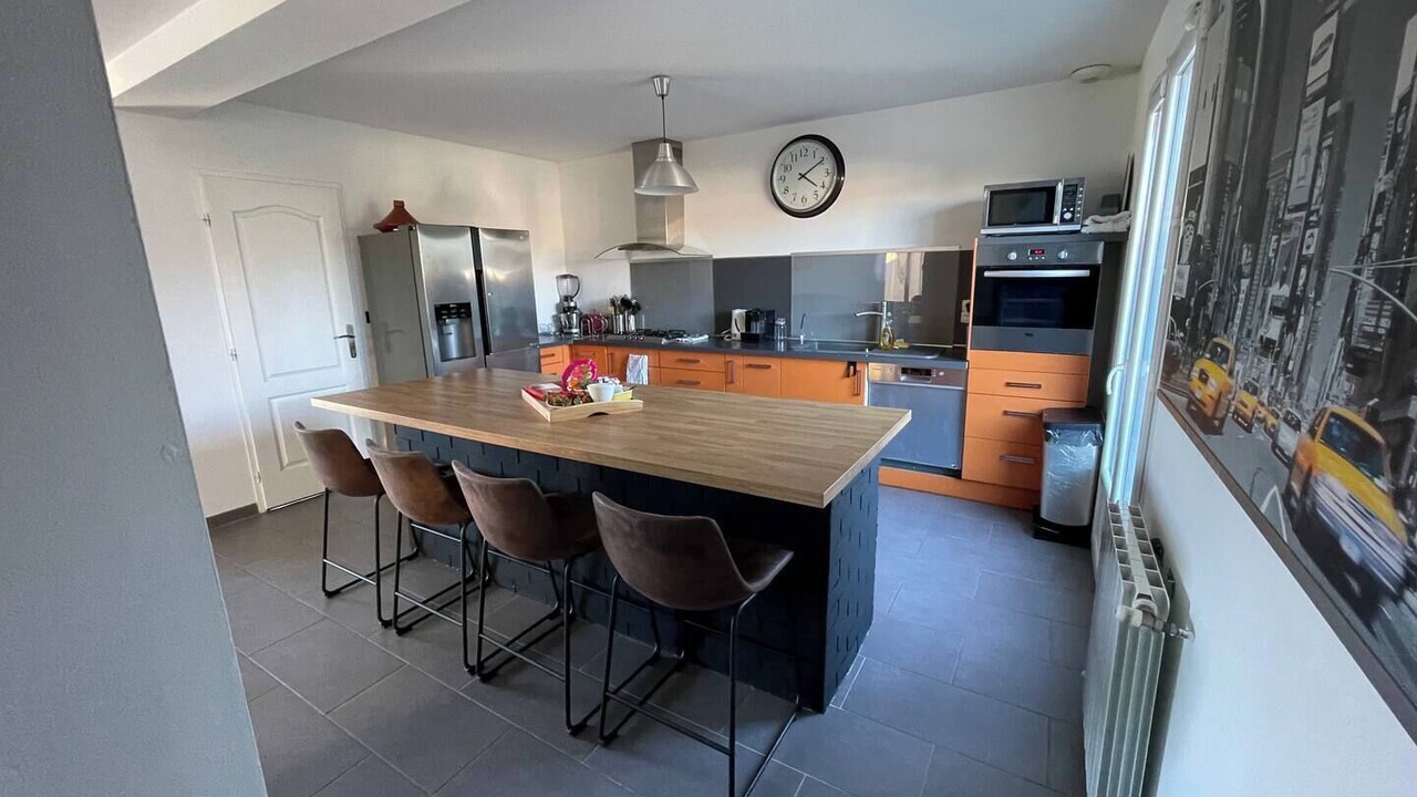 Photo of Kitchen in Jonquieres-Saint-Vincent