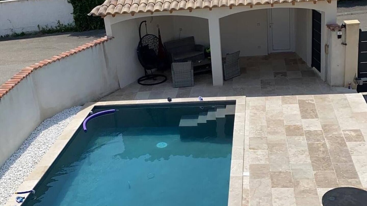 Photo of Outdoor in Jonquieres-Saint-Vincent