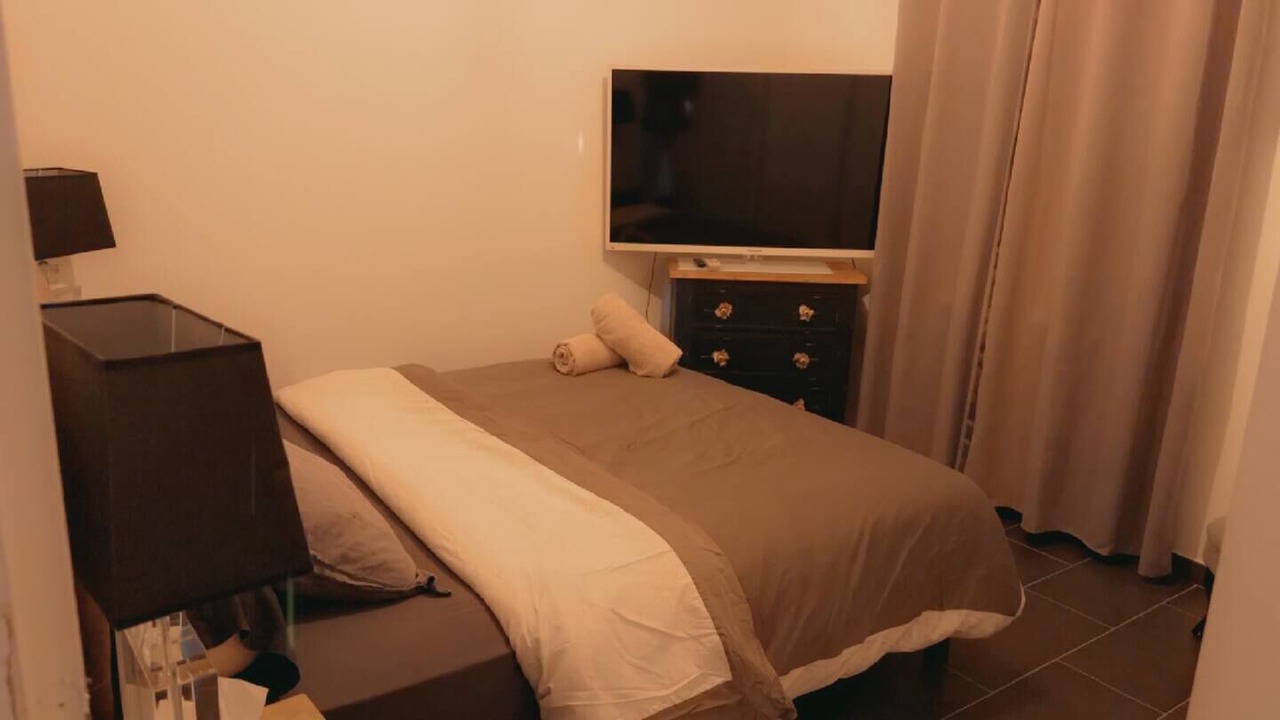 Photo of Bedroom in Jonquieres-Saint-Vincent