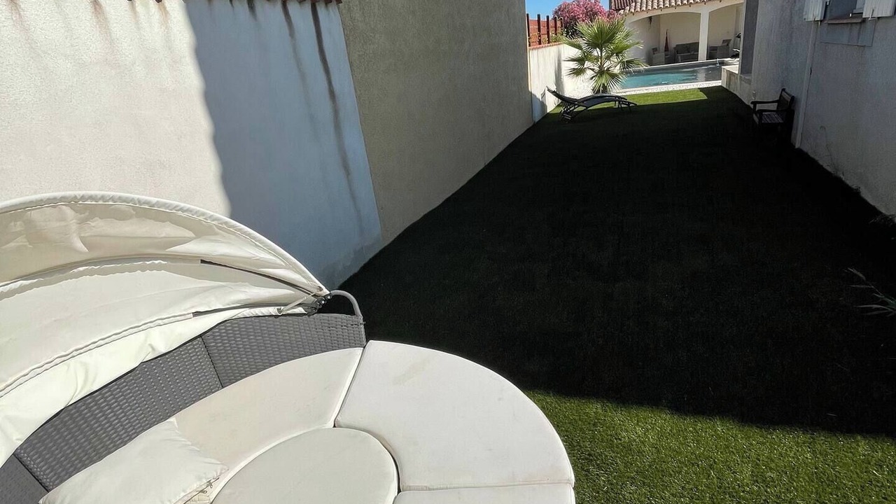 Photo of Outdoor in Jonquieres-Saint-Vincent