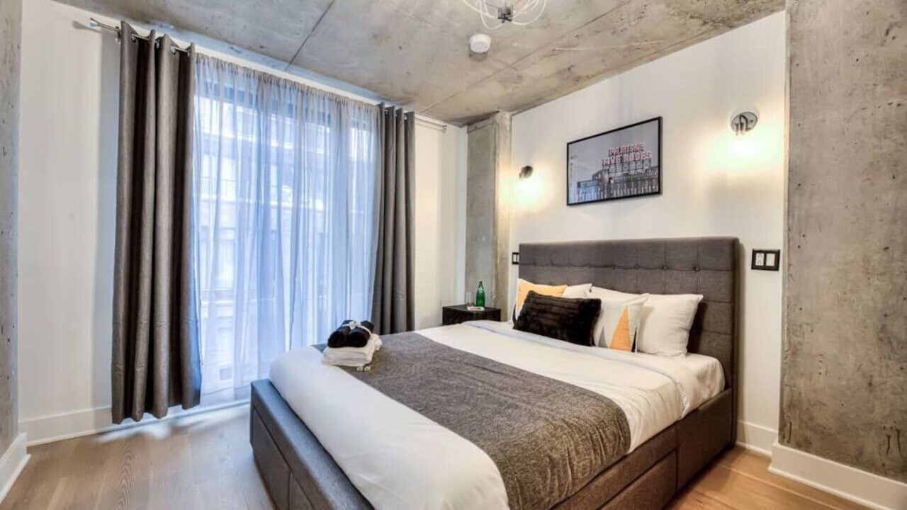 Photo of Bedroom in International District