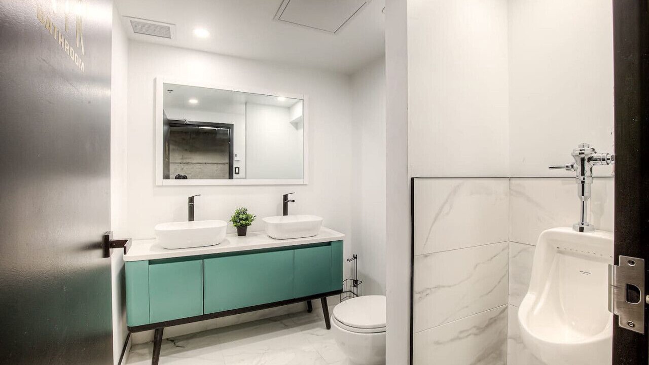 Photo of Bathroom in International District