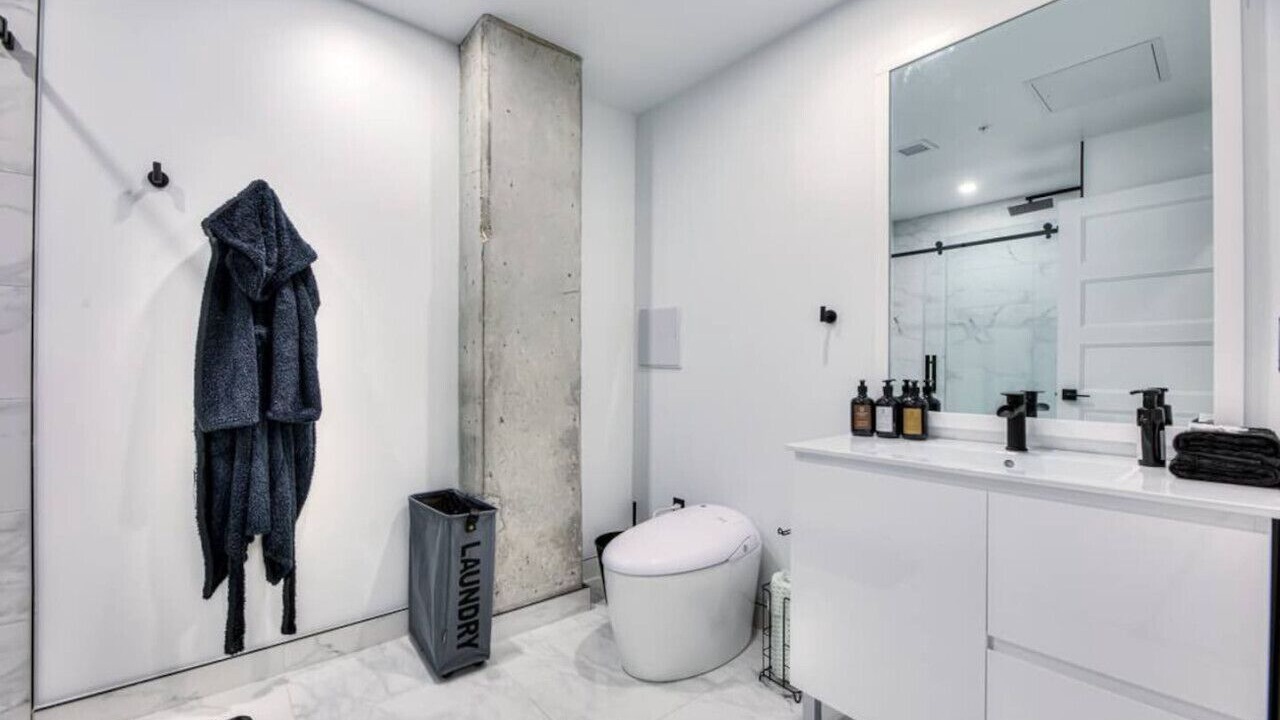 Photo of Bathroom in International District