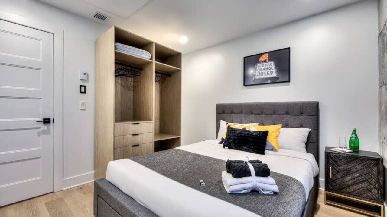 Photo of Bedroom in International District