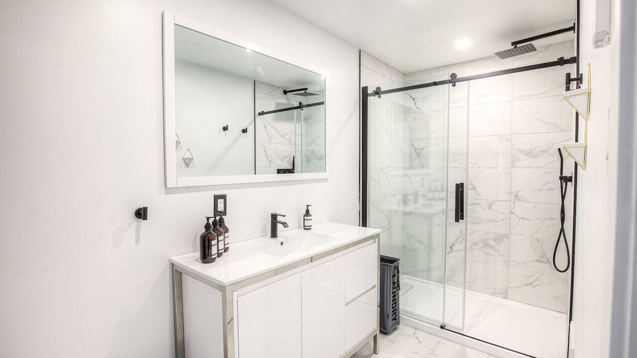 Photo of Bathroom in Cite Multimedia
