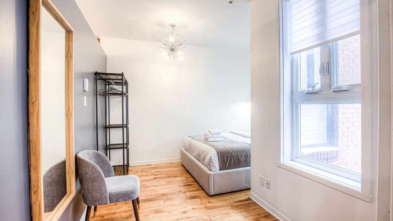 Photo of Bedroom in International District