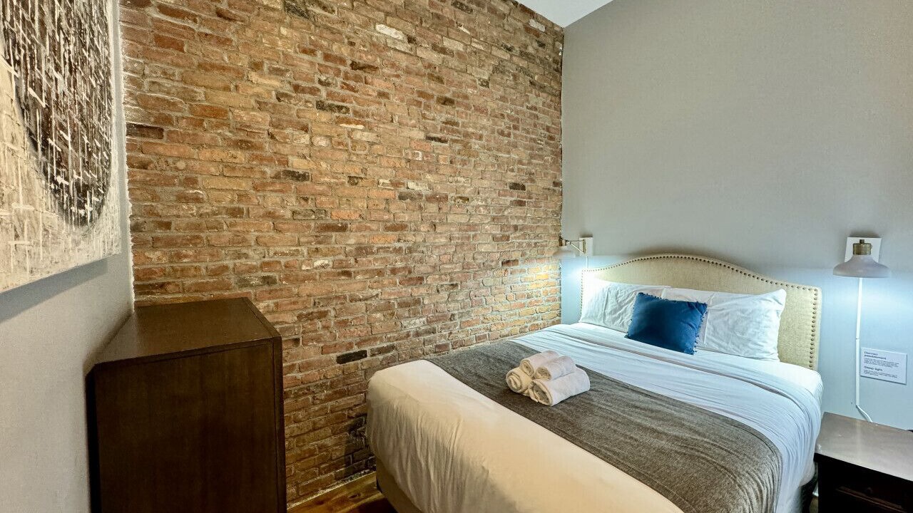 Photo of Bedroom in International District
