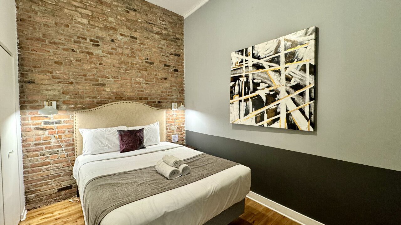 Photo of Bedroom in International District