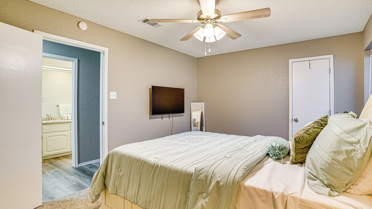 Photo of Bedroom in Alvarado