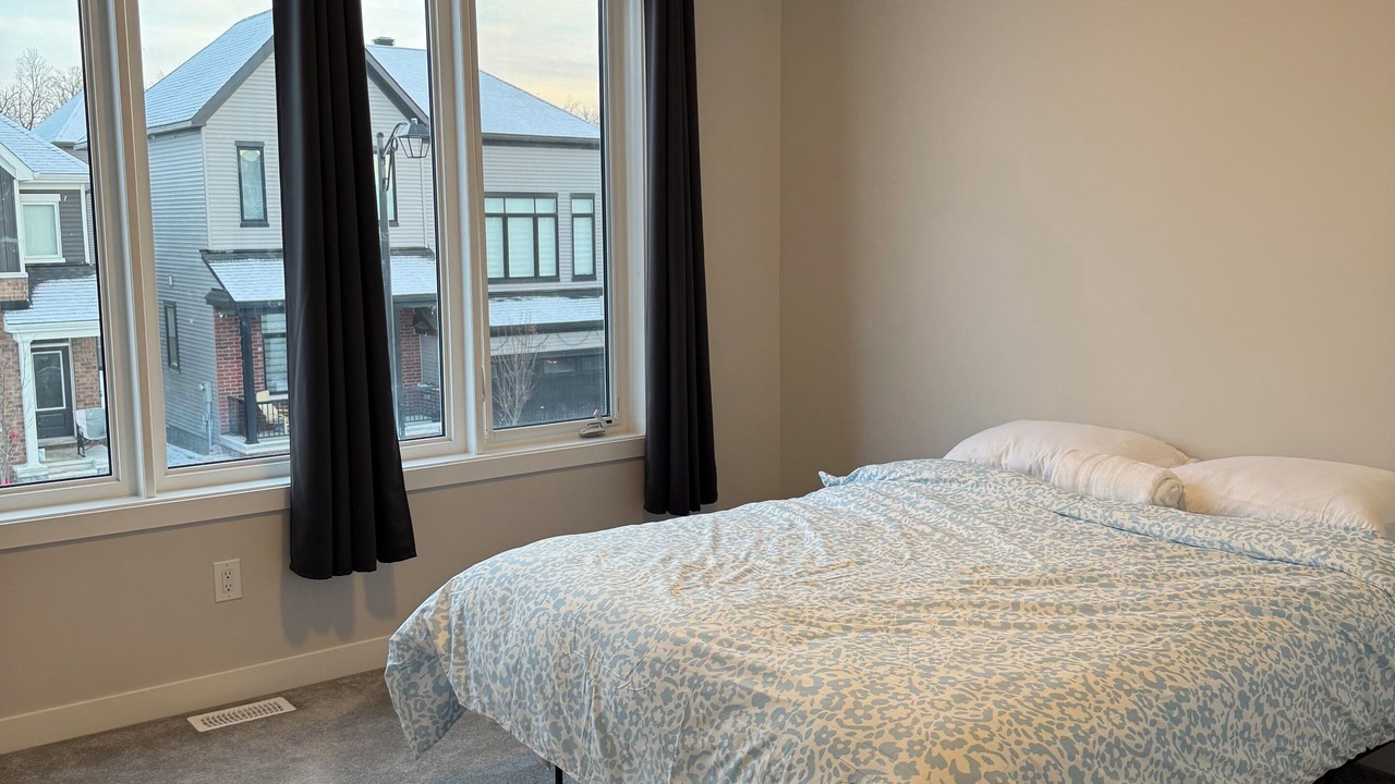 Photo of Bedroom in Ottawa Division