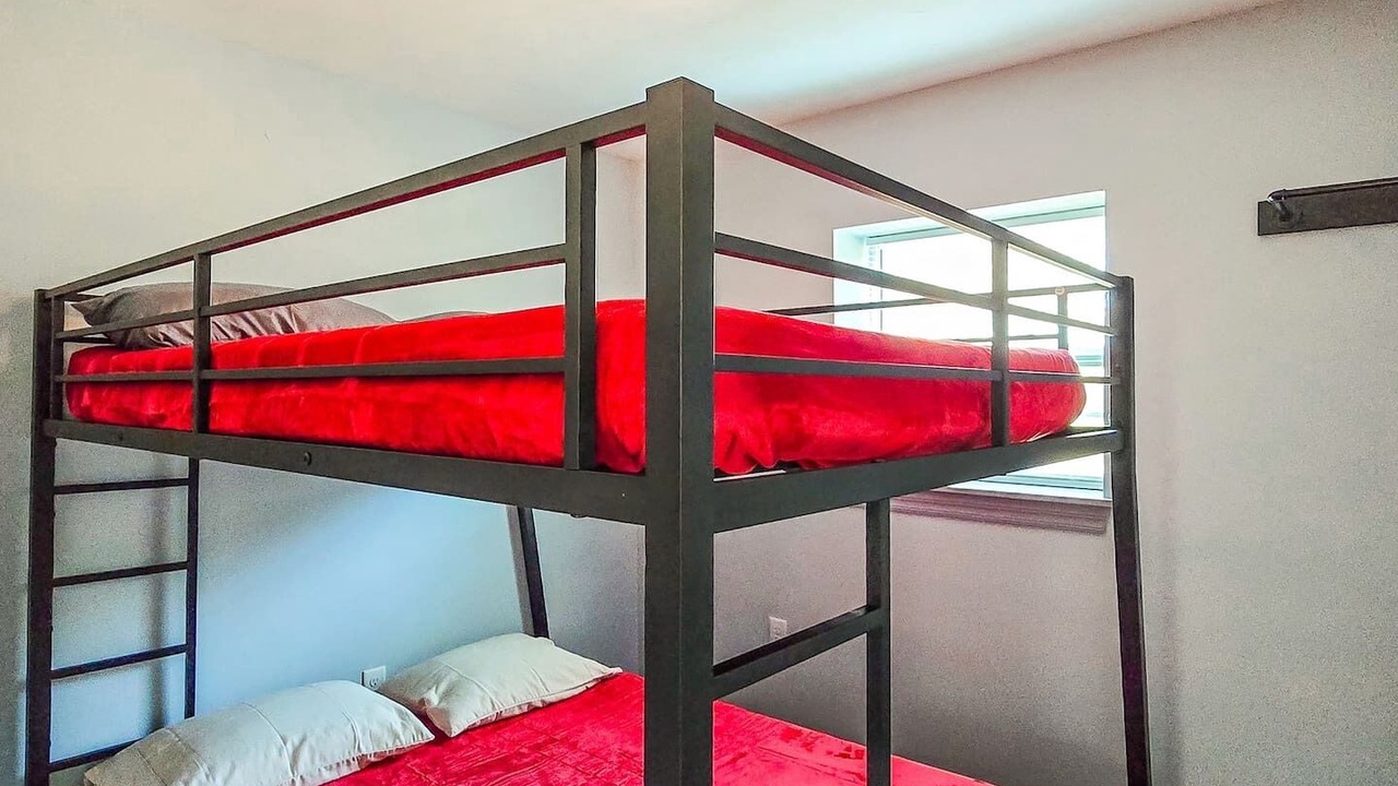 Photo of Bedroom in Checotah