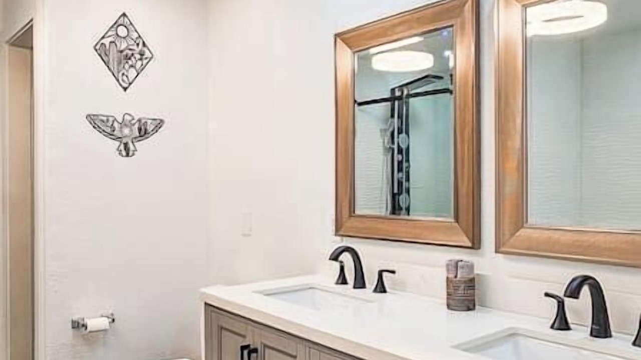 Photo of Bathroom in Porum