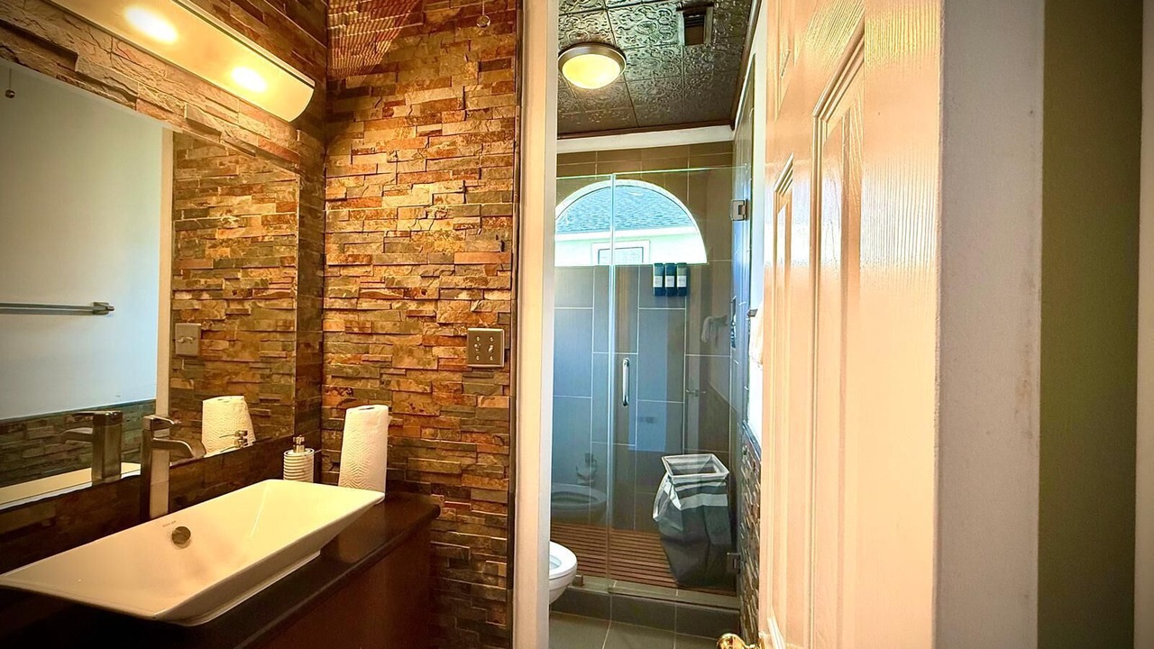 Photo of Bathroom in Atascocita