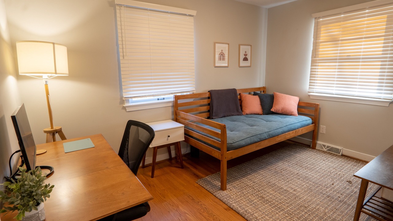 Photo of Bedroom in Locust Grove