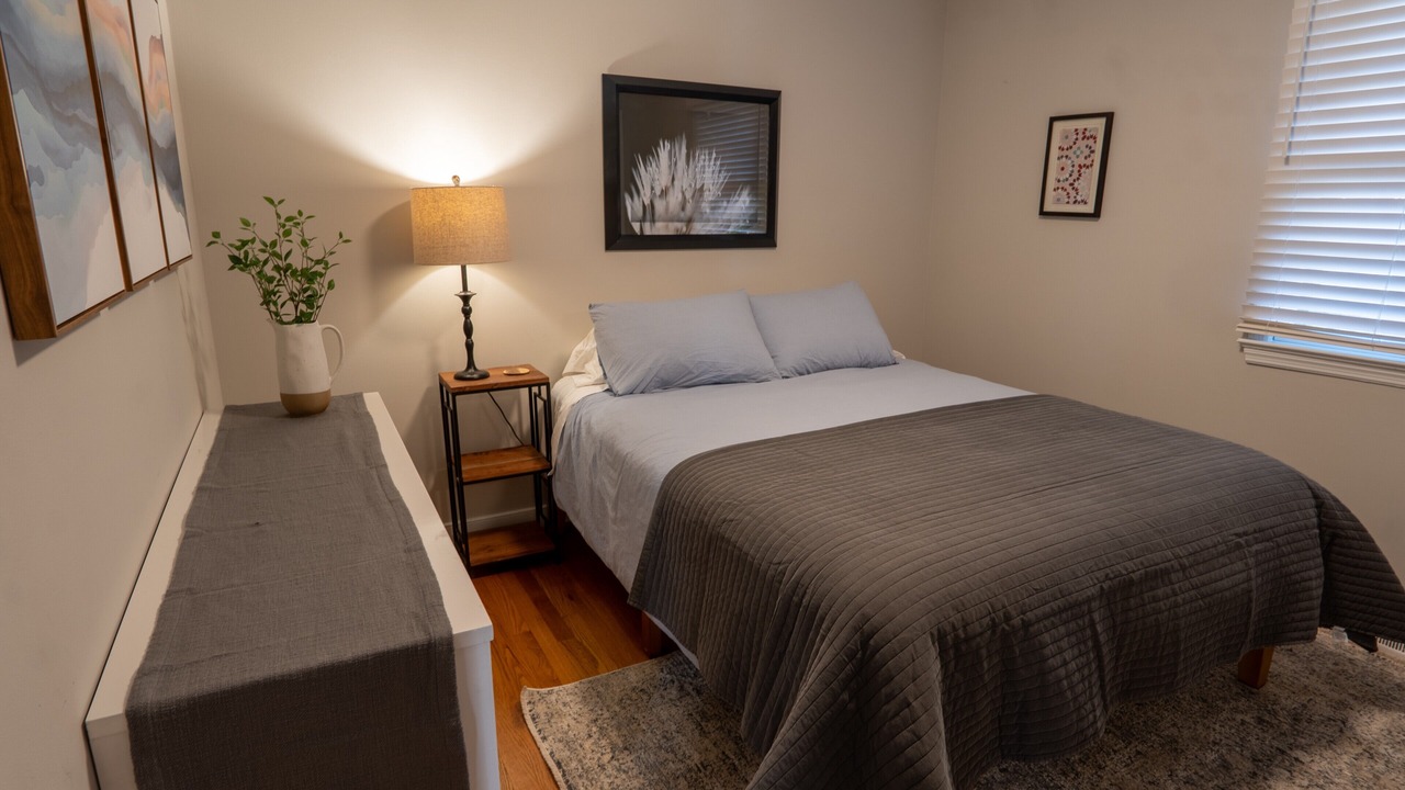 Photo of Bedroom in Locust Grove