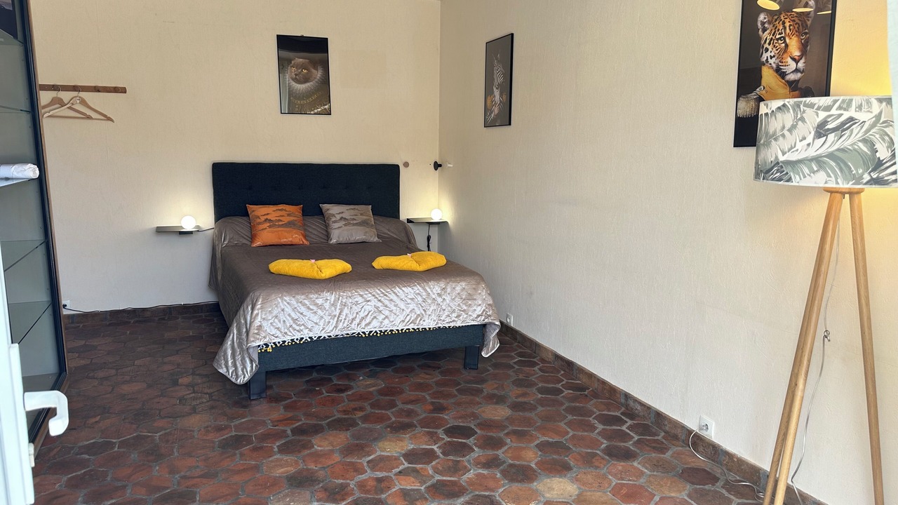 Photo of Bedroom in Villiers-Saint-Georges