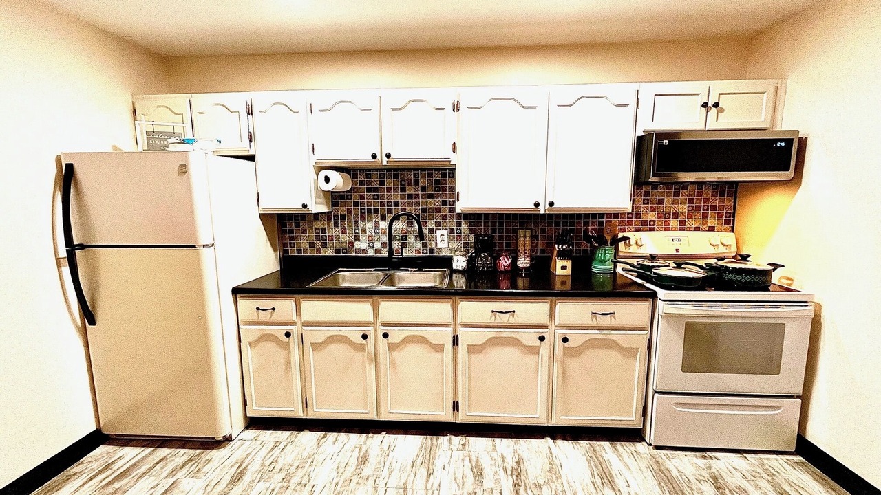 Photo of Kitchen in Eastern Division