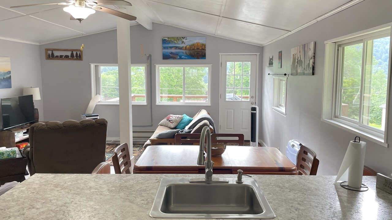 Photo of Livingroom in West Hickory