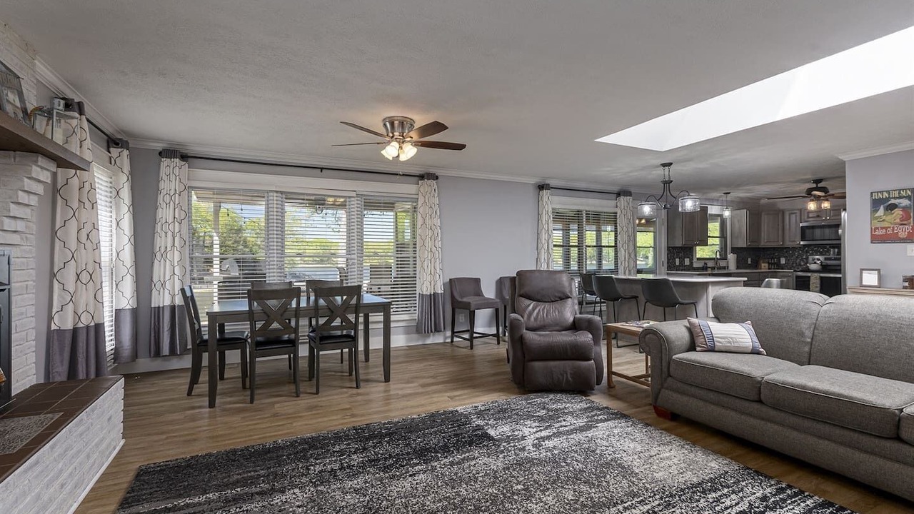 Photo of Livingroom in Wolf Creek