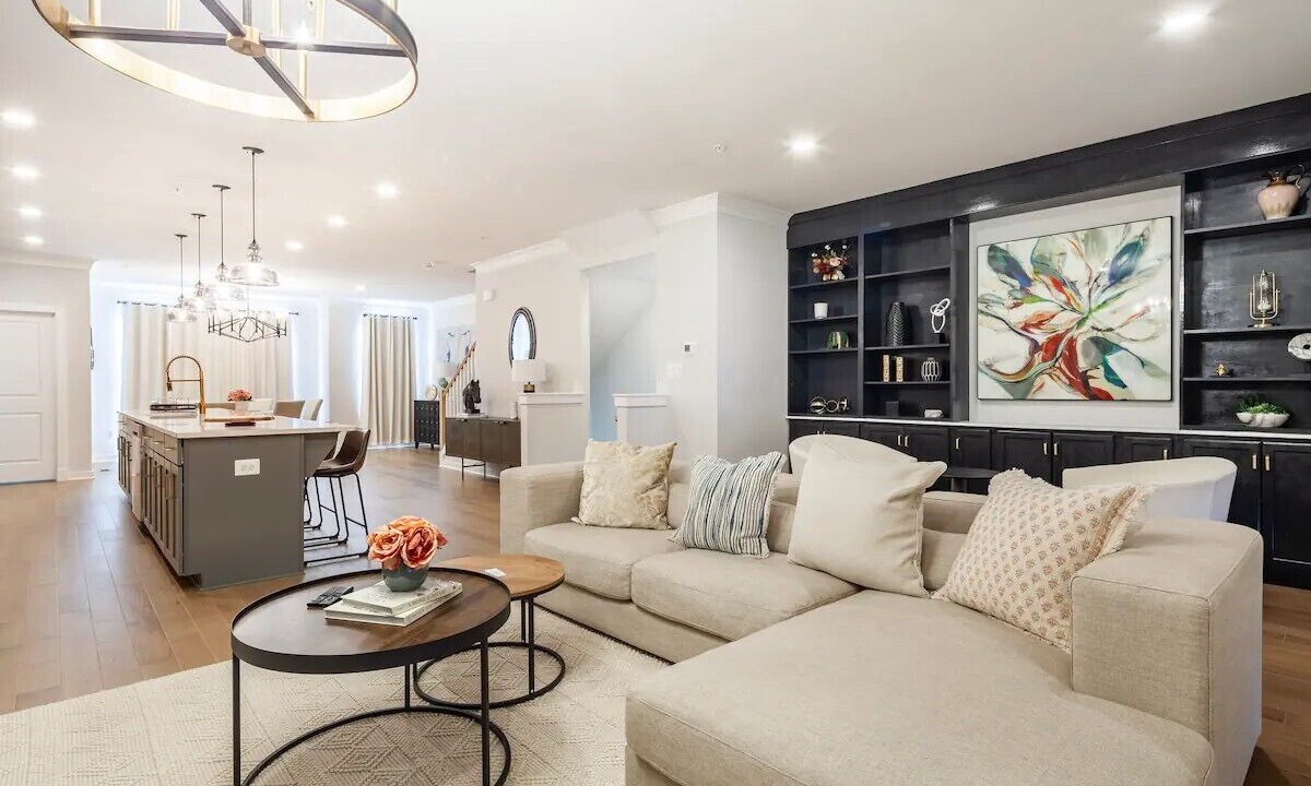 Photo of Livingroom in Upper Marlboro