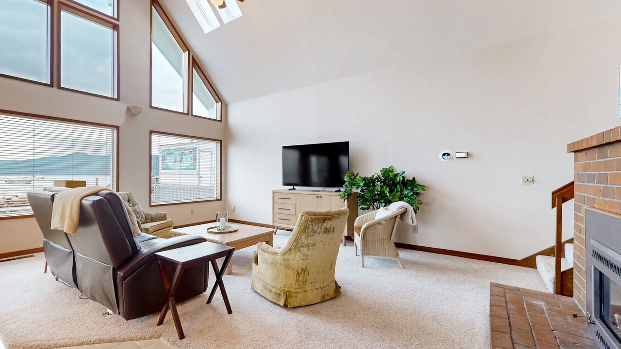 Photo of Livingroom in Bow