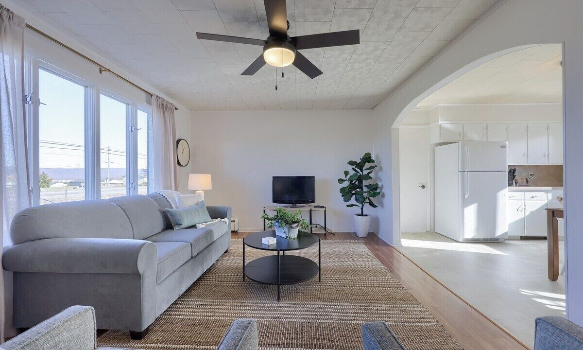 Photo of Livingroom in Loyalton