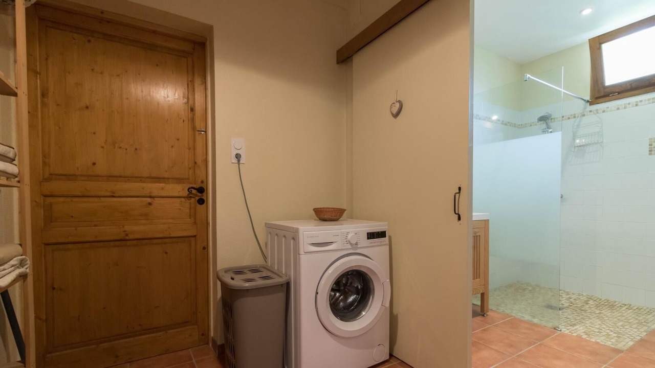 Photo of Bathroom in Montesquieu-Volvestre