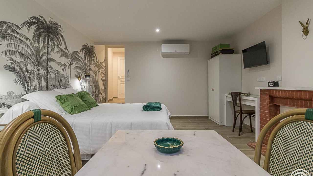 Photo of Bedroom in Saint-Ignan