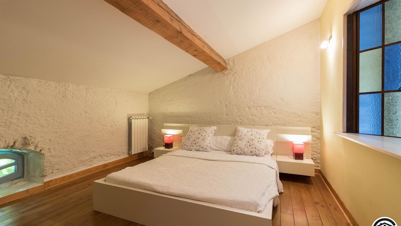 Photo of Bedroom in Auriac-sur-Vendinelle