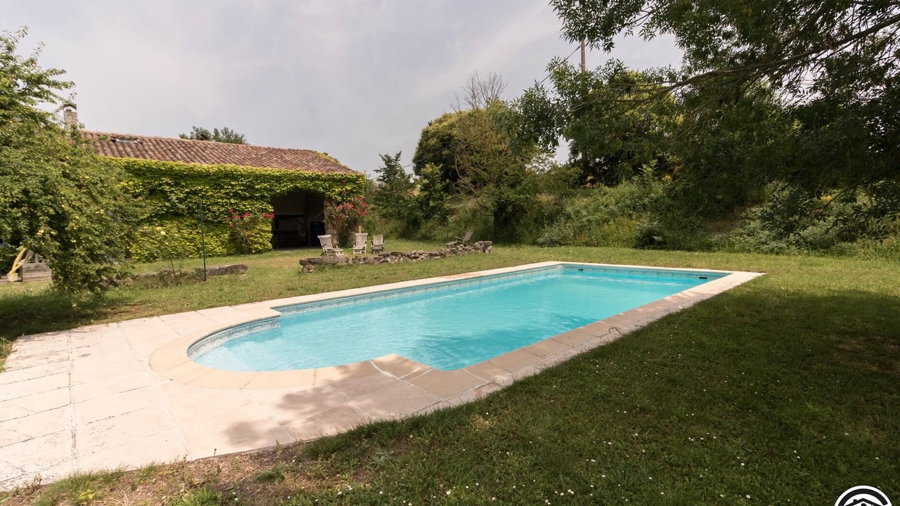 Photo of Outdoor in Auriac-sur-Vendinelle