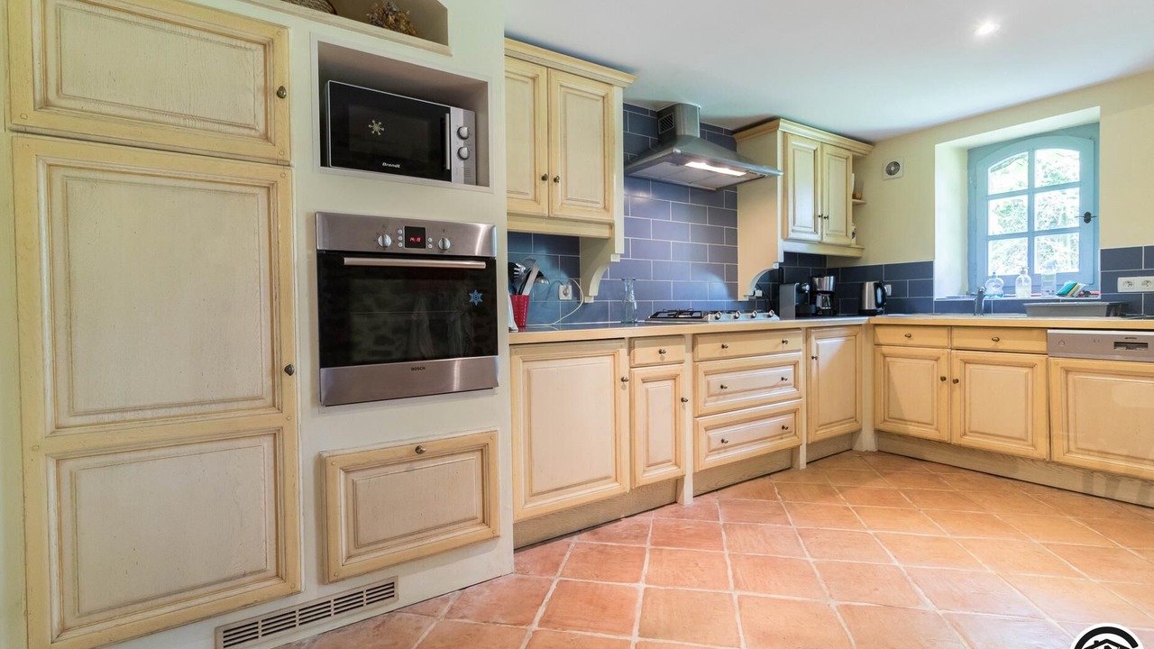 Photo of Kitchen in Auriac-sur-Vendinelle