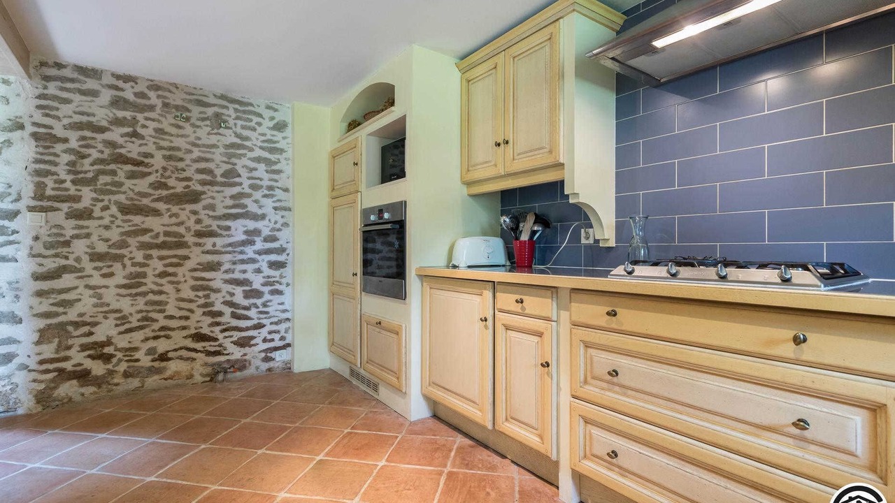 Photo of Kitchen in Auriac-sur-Vendinelle