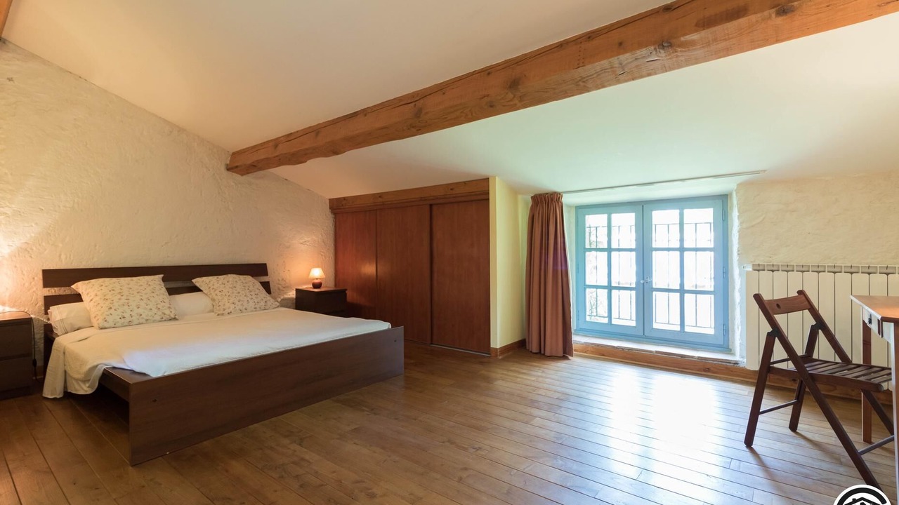 Photo of Bedroom in Auriac-sur-Vendinelle