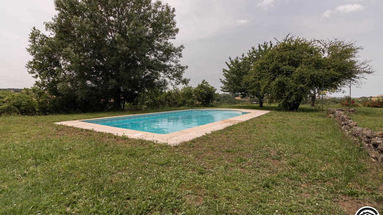 Photo of Outdoor in Auriac-sur-Vendinelle