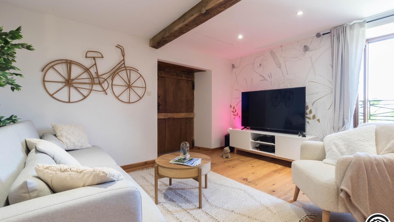 Photo of Livingroom in Villeneuve-Lecussan
