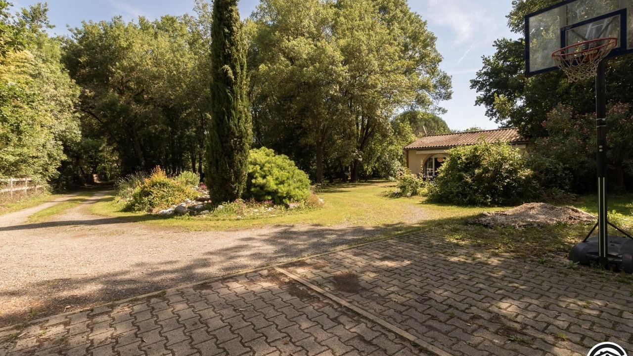 Photo of Outdoor in Brax