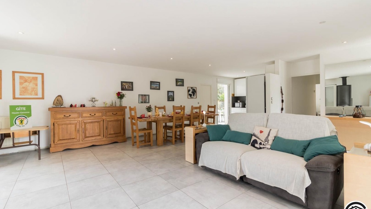 Photo of Livingroom in Gragnague
