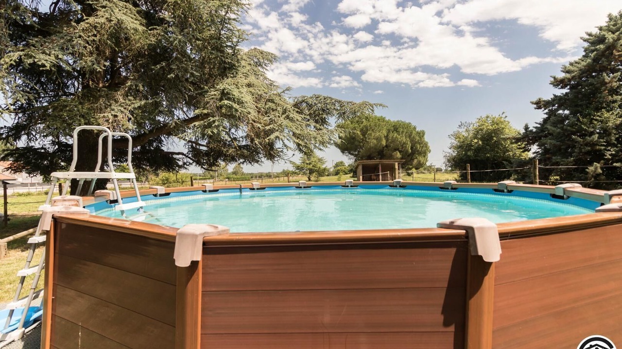 Photo of Outdoor in Castelnau-d'Estretefonds