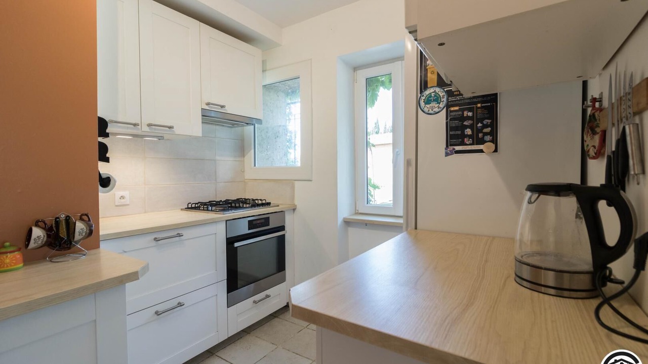 Photo of Kitchen in Castelnau-d'Estretefonds