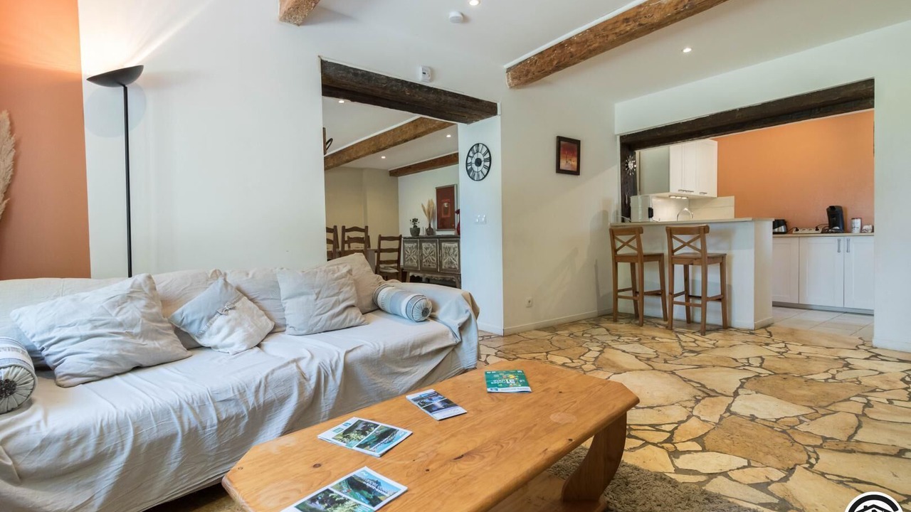 Photo of Livingroom in Castelnau-d'Estretefonds