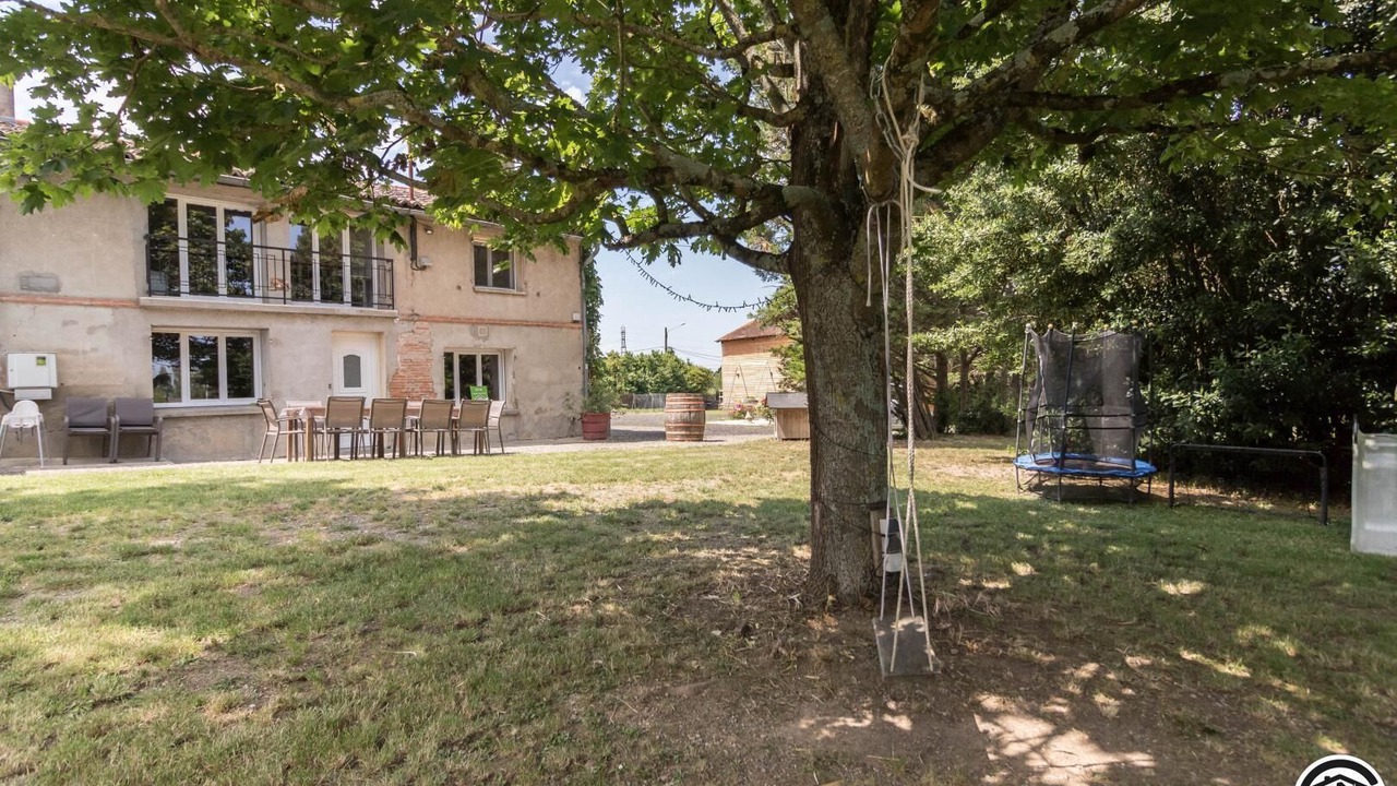 Photo of Outdoor in Castelnau-d'Estretefonds