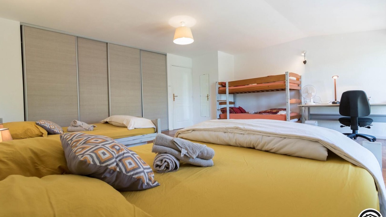 Photo of Bedroom in Castelnau-d'Estretefonds