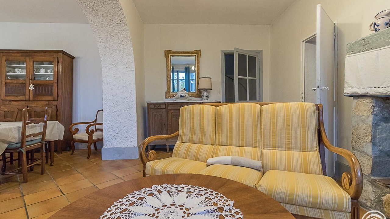 Photo of Livingroom in Couladere