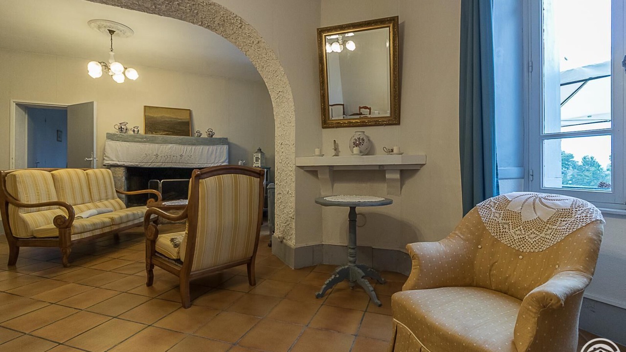 Photo of Livingroom in Couladere