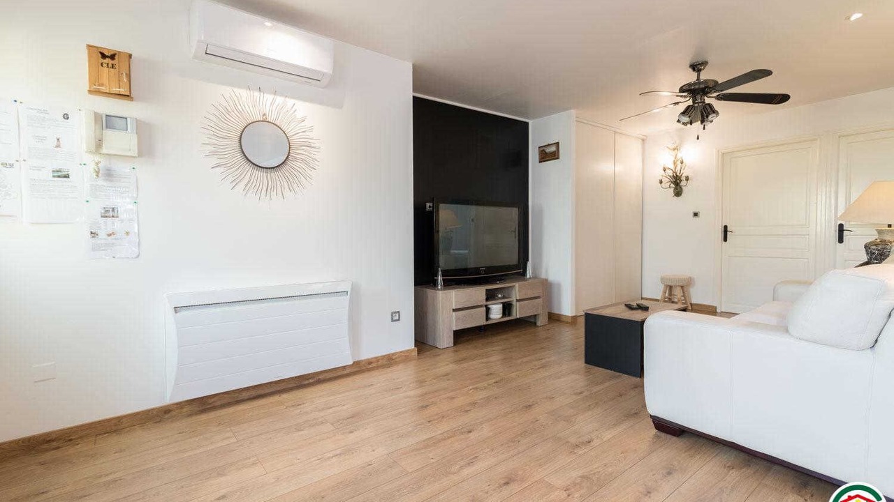 Photo of Livingroom in Lagardelle-sur-Leze
